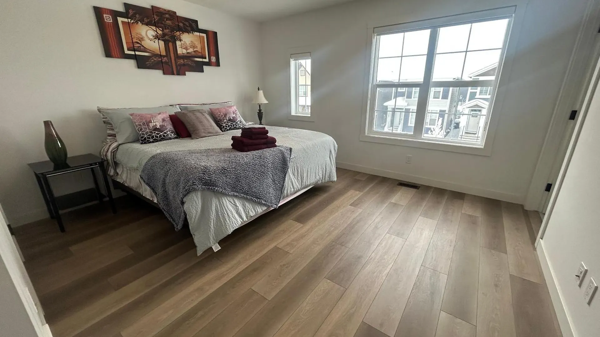 Seton Villas Cozy Four-Bed House Калгари Апартаменты